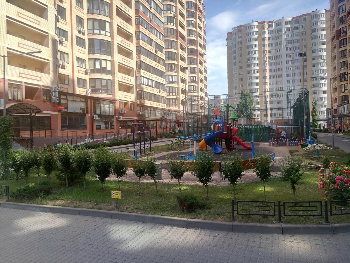 Sky Apartment Odesa Exterior foto